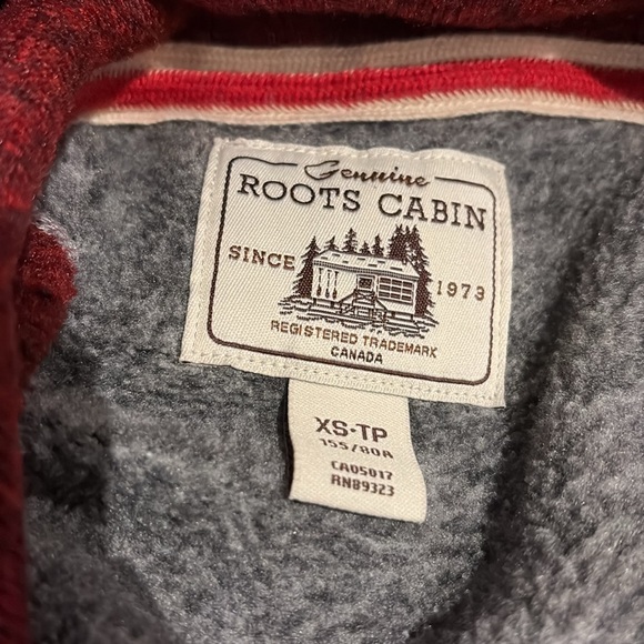 Burgundy Red & Grey Roots Canada Hoodie - size XS - Picture 11 of 16